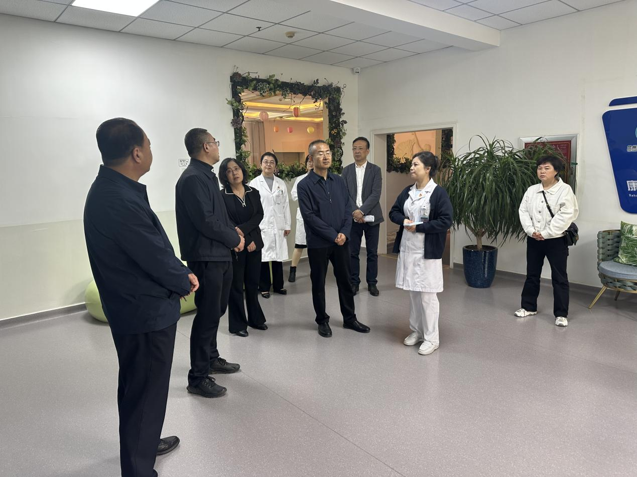 市醫(yī)保局主要領(lǐng)導(dǎo)蒞臨我院調(diào)研探索精細(xì)化管理新路徑